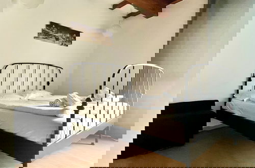 Photo 4 - GuestHouse Lugano University