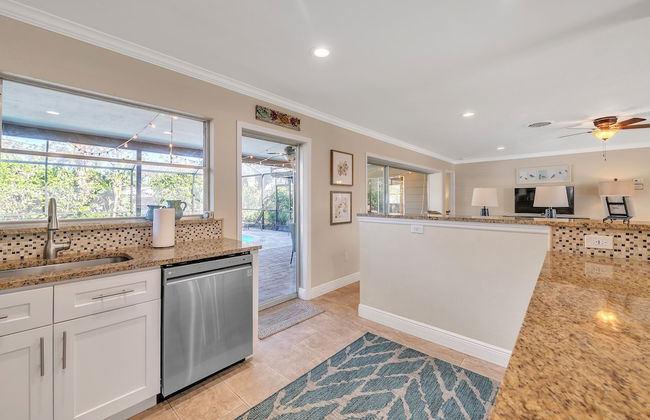 Beautiful Pool Home Near Siesta Key Beach 2 Bedroom Home - Foto 10