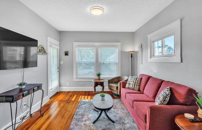 Charming 2br Hot Tub Getaway 2 Bedroom Home - Foto 1