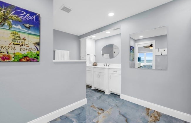 Sunset Captiva Bayside 204 2 Bedroom Condo - Photo 18