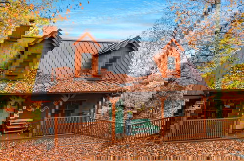 Foto 1 - Cherokee Winds 2 Bedroom Cabin by RedAwning