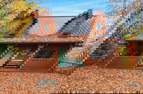 Foto 48 - Cherokee Winds 2 Bedroom Cabin by RedAwning