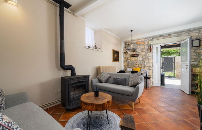 Warm Holiday Home With Terrace - Photo 9