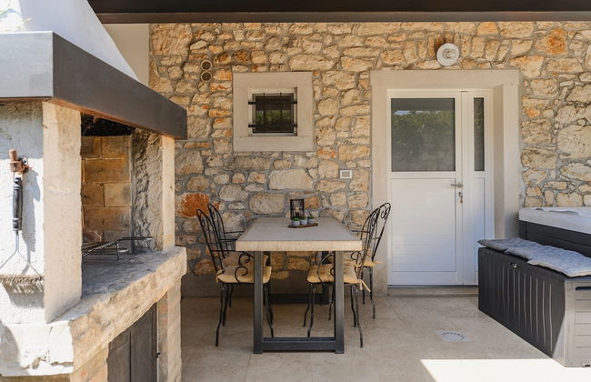 Warm Holiday Home With Terrace - Photo 21