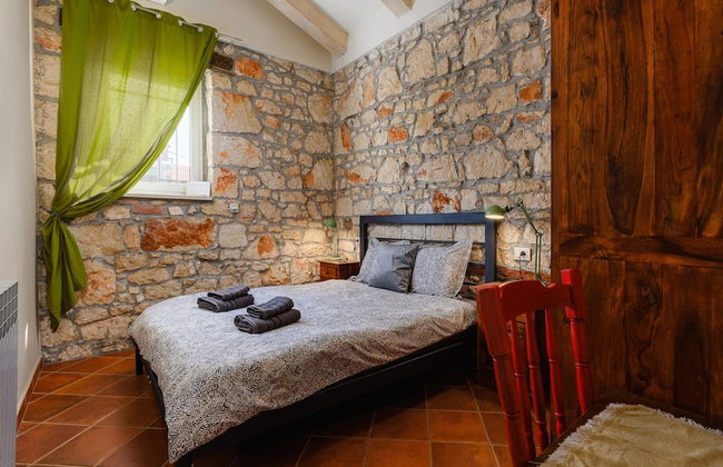 Warm Holiday Home With Terrace - Photo 2