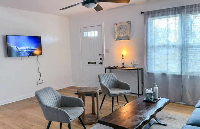 Affordable 2BR Getaway Near Plaza District Lilac1 - Foto 9