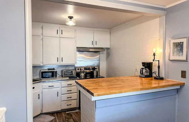 Affordable 2BR Getaway Near Plaza District Lilac1 - Foto 16