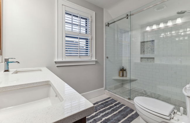 Charming Ann Arbor Retreat Near Dt & Attractions 3 Bedroom Home - Photo 18