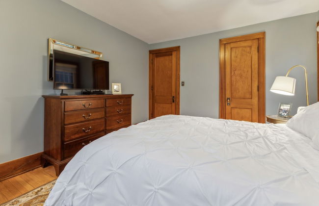 Charming Ann Arbor Retreat Near Dt & Attractions 3 Bedroom Home - Photo 8