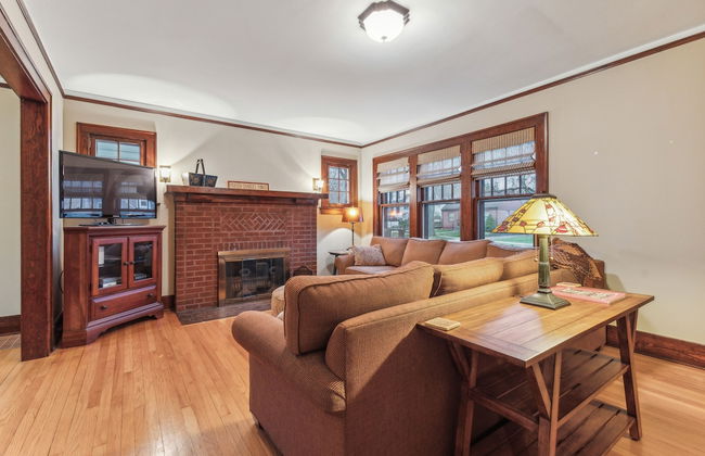 Charming Ann Arbor Retreat Near Dt & Attractions 3 Bedroom Home - Photo 12