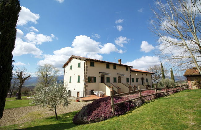 Farmhouse in Poppi With Pool & Valley Views - Photo 33