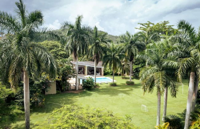 w Spacious 5BR Villa at Mesa de Yeguas - Foto 2
