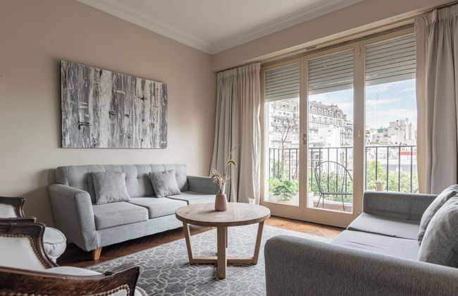 FLIPHAUS Av del Libertador 1100 - Photo 1