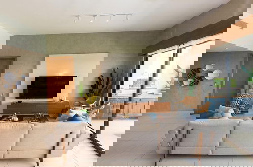 Photo 2 - The Designer s Condo by Acomodo