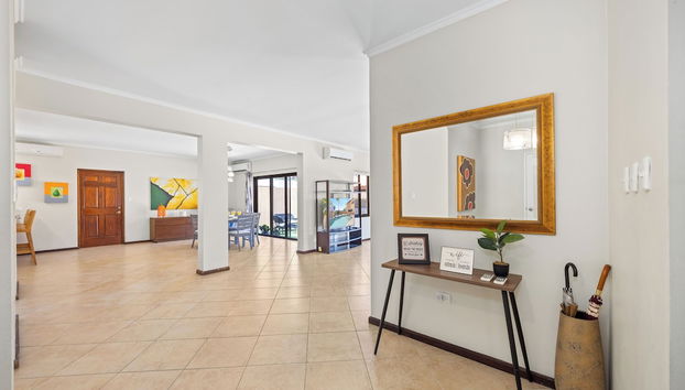 Entrada (vista interior)