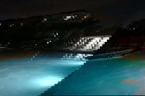 Foto 47 - Vista Cay Luxury Serenity. 2 Bedroom Townhouse by RedAwning