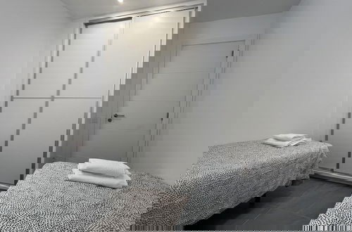 Foto 6 - Renovated Apartment by the Beach and Yumbo Centre