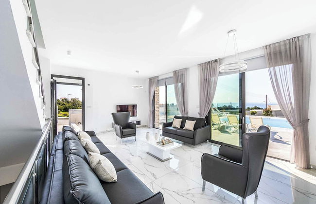 Villa Andromeda - Photo 3