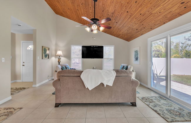 Tropical Oasis With Private Screened Hot Tub 2 Bedroom Home - Foto 12