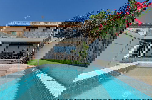 Foto 1 - Modern Villa in Llubi With Pool