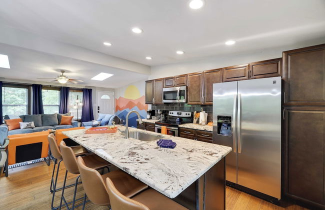 Moshannon Tree-lined Pocono Retreat w/ Hot Tub, Firepit & Pool Table - Foto 1