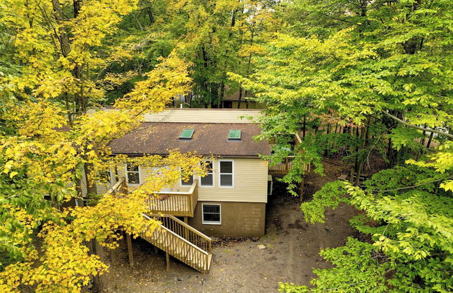 Moshannon Tree-lined Pocono Retreat w/ Hot Tub, Firepit & Pool Table - Foto 42