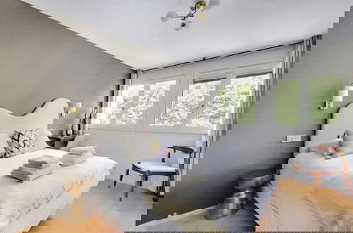 Foto 1 - Modern 