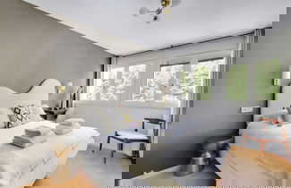 Foto 1 - Modern 