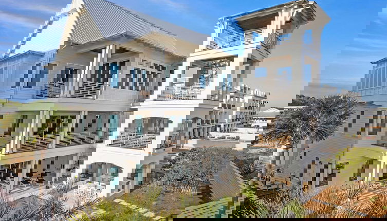 Foto 1 - 30A Beach Getaway by Avantstay Gulf Views + Pool Golf Cart + Bonfires