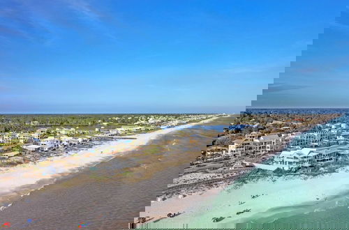 Foto 68 - 30A Beach Getaway by Avantstay Gulf Views + Pool Golf Cart + Bonfires