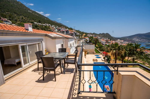 Photo 1 - Lovely Flat Near Beach With Shared Pool in Kalkan