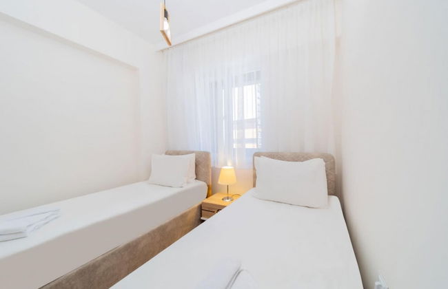 Remarkable Flat With Shared Pool in Kepez - Photo 14