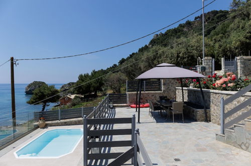 Photo 17 - Villa Renata & Villa Filippos with private Plunge Pool by Konnect