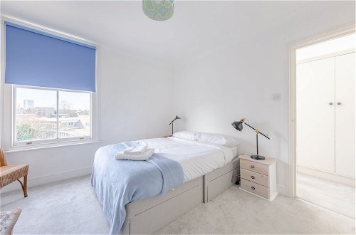 Foto 1 - Spacious 3 Bedroom Flat in Brixton