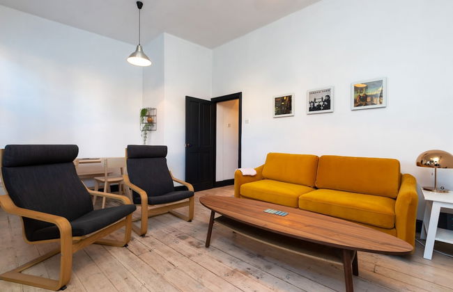 Serene and Spacious 1 Bedroom Garden Flat in Clapton - Foto 24