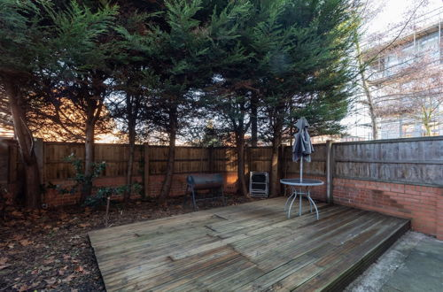 Photo 34 - Serene and Spacious 1 Bedroom Garden Flat in Clapton