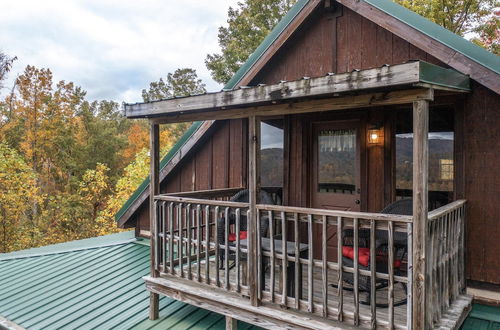 Photo 33 - Scenic Smoky Mountains Escape w/ Hot Tub