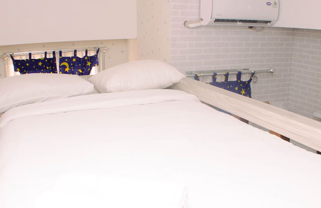 Stunning And Comfy Studio Apartment Transpark Juanda - Foto 9