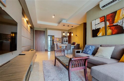 Foto 13 - Stylish and Luxury 2BR Apartment in Veranda Residence Puri