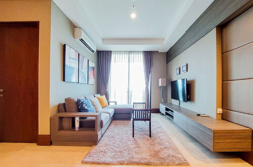 Photo 11 - Stylish and Luxury 2BR Apartment in Veranda Residence Puri