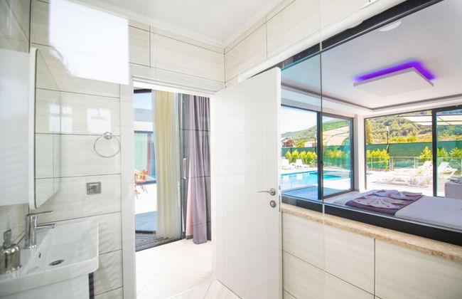 Dreamy Villa With Private Pool and Jacuzzi in Kas - Foto 26