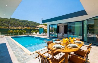 Foto 1 - Dreamy Villa With Private Pool and Jacuzzi in Kas