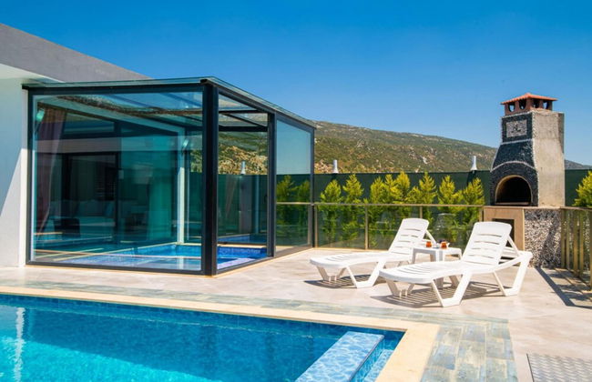 Dreamy Villa With Private Pool and Jacuzzi in Kas - Foto 33