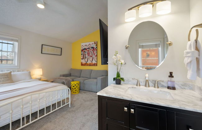 Pine Street Loft –Just steps from Old Town Square! - Foto 3