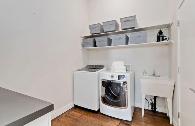 The Penthouse Loft in the Heart of Old Town! - Foto 28