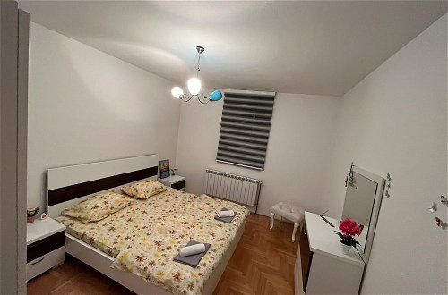 Photo 1 - Charming 2-bed Apartment in Sarajevo