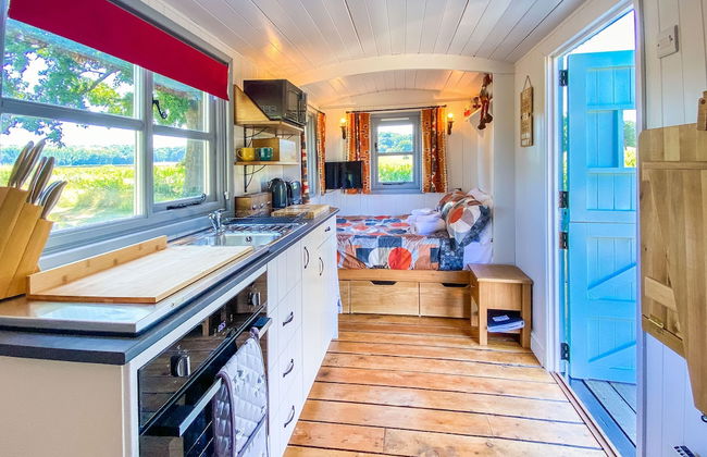 The Hideaway Hut - 1 Bed Shepherds Hut - Hereford - Foto 8