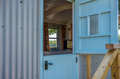 Photo 57 - The Hideaway Hut - 1 Bed Shepherds Hut - Hereford