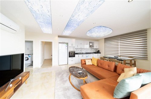 Photo 2 - Spacious Apartment With Sea View in Alanya