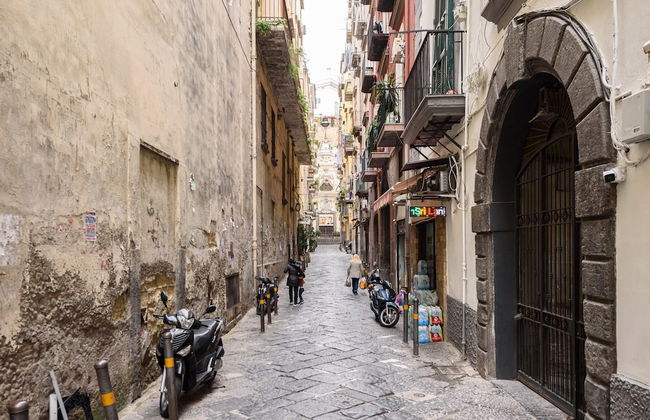 Via Avvocata 25 in Napoli - Foto 21